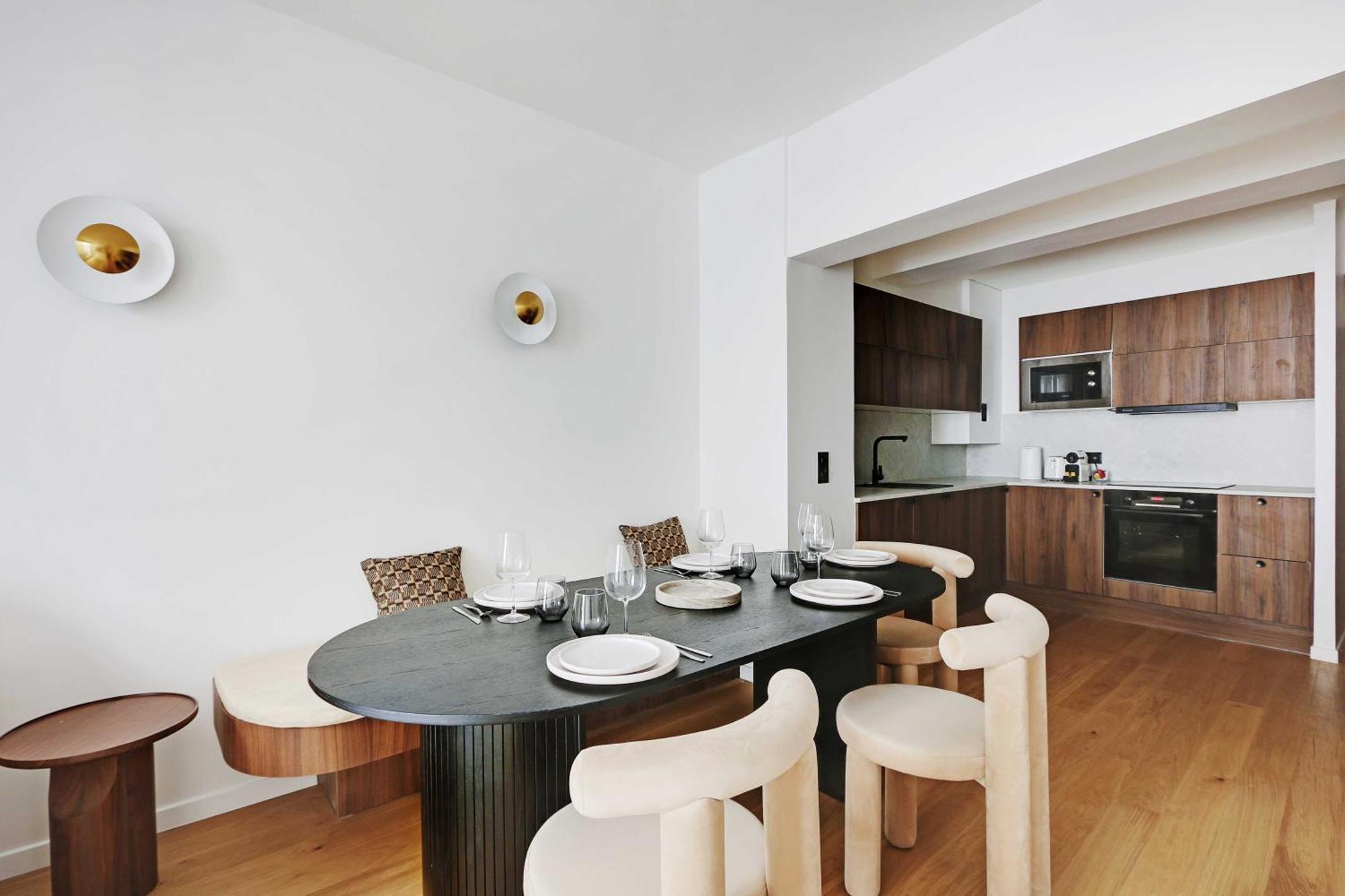 Air Conditioned Apt La Sorbonne Quartier Latin Apartment